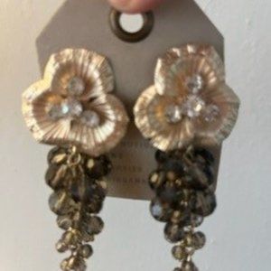 Anthropologie Dangle Earrings Gold Diamond